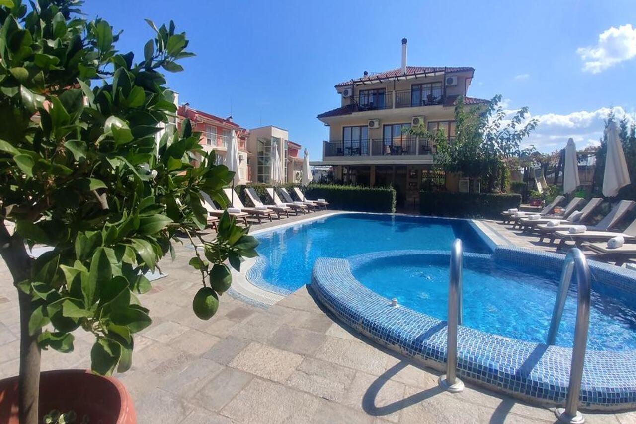 Family Hotel Muses Sozopol Buitenkant foto