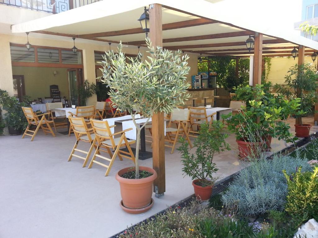 Family Hotel Muses Sozopol Buitenkant foto