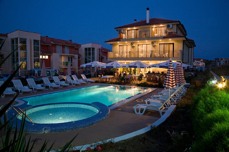 Family Hotel Muses Sozopol Buitenkant foto